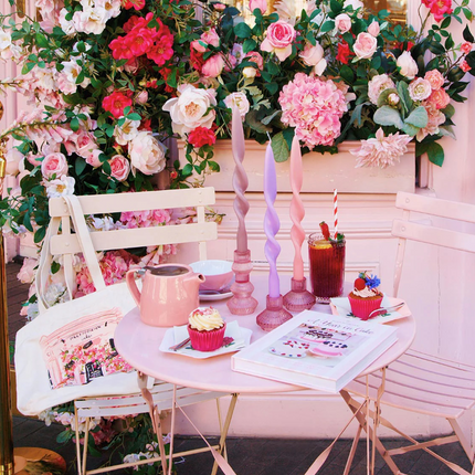 Średnie świeczniki szklane – różowe - Yooglo