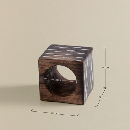 Zestaw 4 drewnianych pierścieni na serwetki Elon Style - Madera - Yooglo