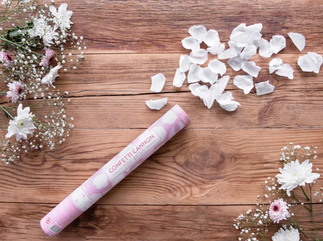 Tuba z płatkami róż, biały, 40cm