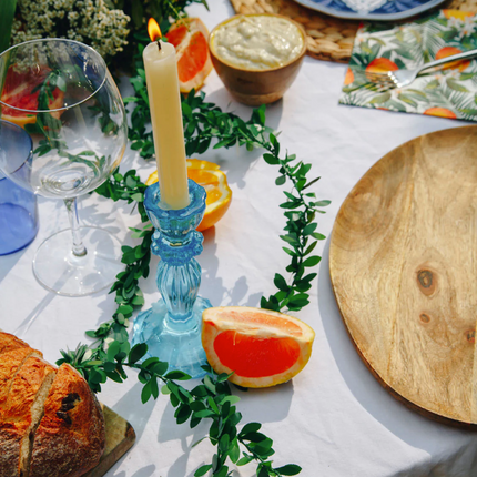 Szklany świecznik Boho – wysoki, jasnoniebieski - Yooglo