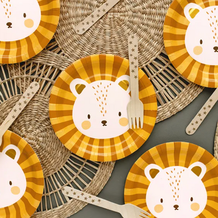 Talerzyki Lew 18 cm - talerzyki papierowe